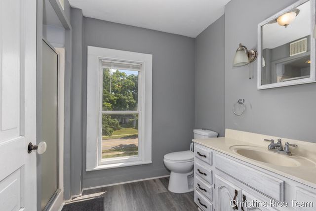 614 W Washington Street, Greenville, MI 48838