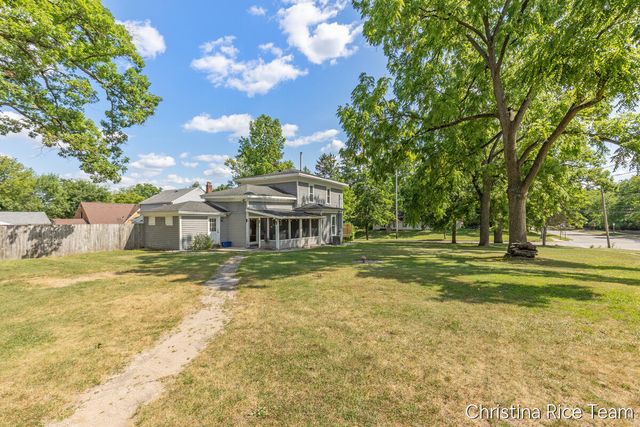 614 W Washington Street, Greenville, MI 48838