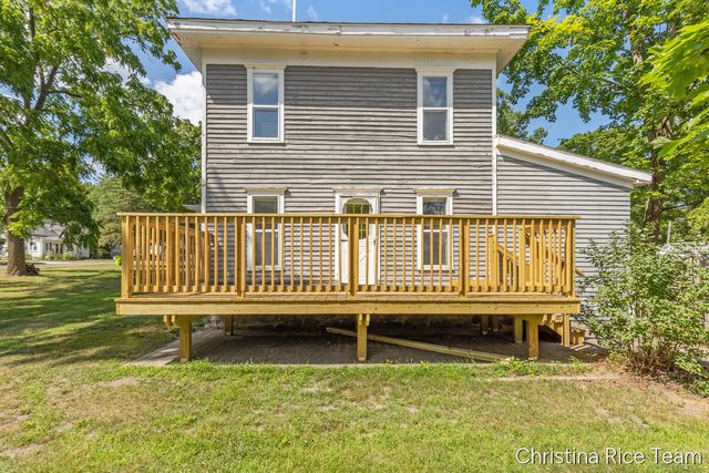 614 W Washington Street, Greenville, MI 48838