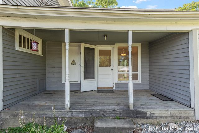 614 W Washington Street, Greenville, MI 48838