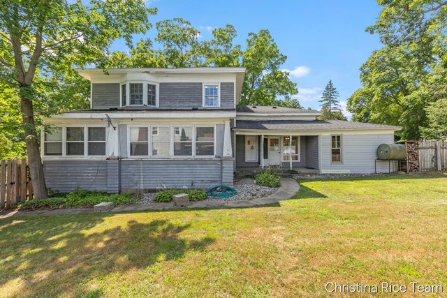 614 W Washington Street, Greenville, MI 48838