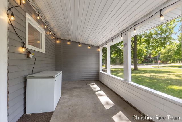 614 W Washington Street, Greenville, MI 48838