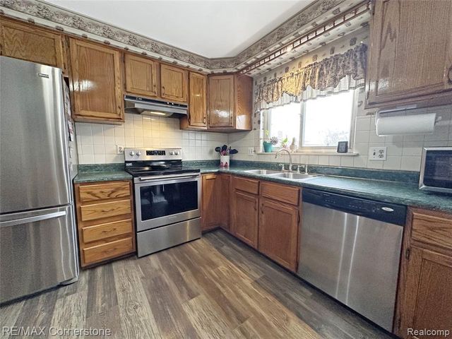 34217 Aztec Drive, Westland, MI 48185