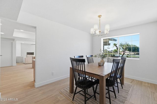 2442 W VIA RIALTO Circle, Mesa, AZ 85202