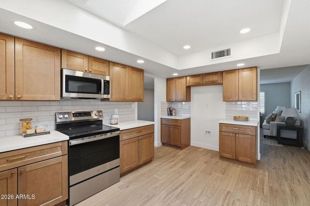 2442 W VIA RIALTO Circle, Mesa, AZ 85202