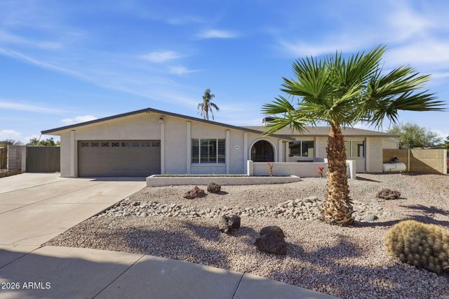 2442 W VIA RIALTO Circle, Mesa, AZ 85202