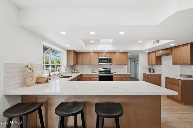 2442 W VIA RIALTO Circle, Mesa, AZ 85202