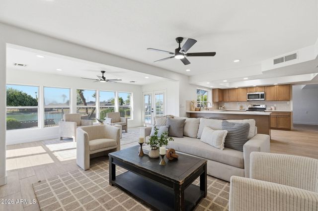 2442 W VIA RIALTO Circle, Mesa, AZ 85202