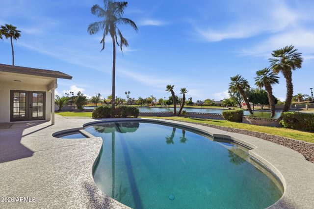 2442 W VIA RIALTO Circle, Mesa, AZ 85202