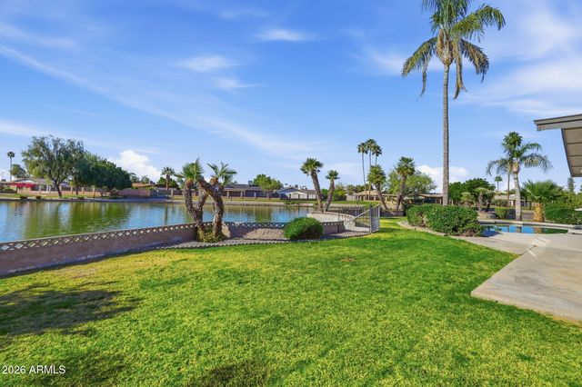 2442 W VIA RIALTO Circle, Mesa, AZ 85202