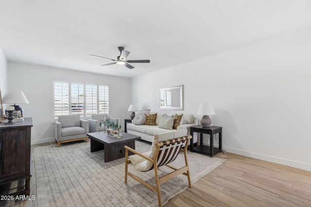 2442 W VIA RIALTO Circle, Mesa, AZ 85202