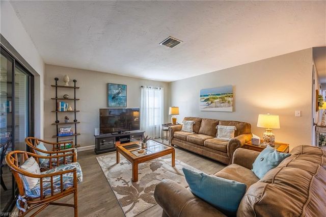 5678 Balkan CT, Fort Myers, FL 33919