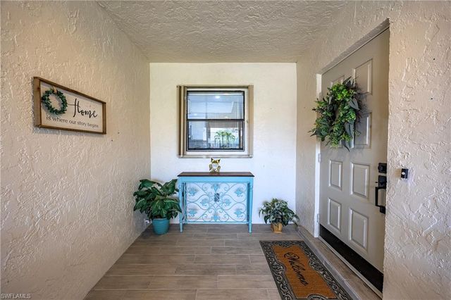 5678 Balkan CT, Fort Myers, FL 33919