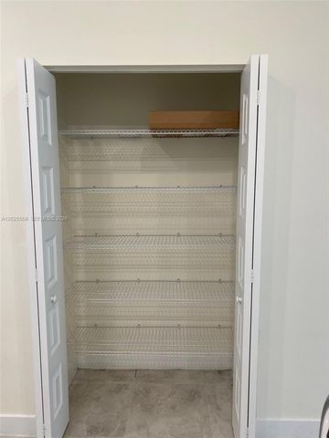 4636 NW 84th Ave 25, Doral, FL 33166