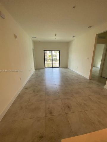 4636 NW 84th Ave 25, Doral, FL 33166