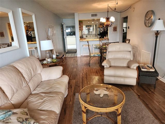 6291 BAHIA DEL MAR CIRCLE 110, St Petersburg, FL 33715