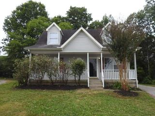805 Albin Ct, La Vergne, TN 37086