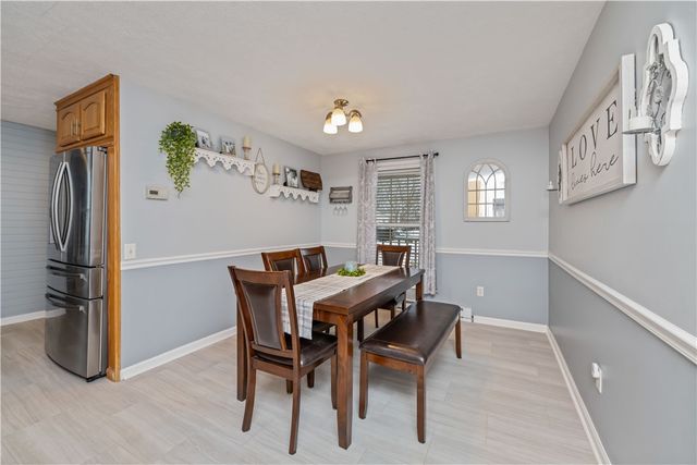 88 Drexhall Lane, Greece, NY 14612