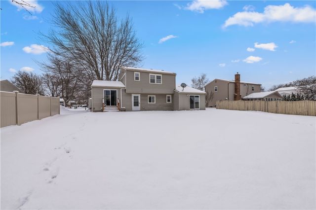 88 Drexhall Lane, Greece, NY 14612