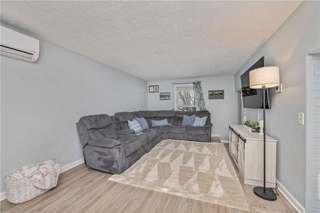 88 Drexhall Lane, Greece, NY 14612