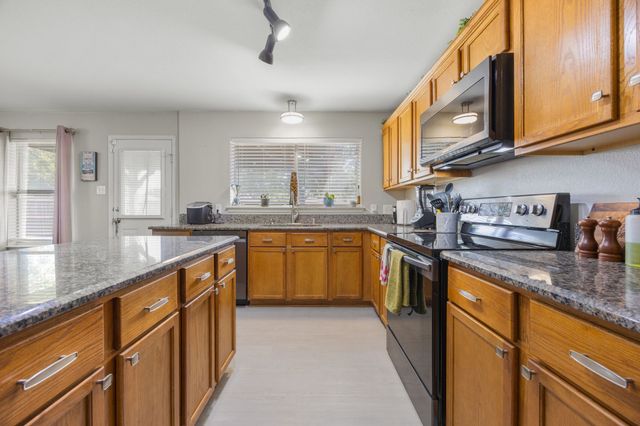 315 Highland Creek Drive, Wylie, TX 75098