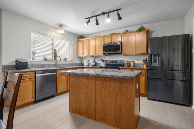 315 Highland Creek Drive, Wylie, TX 75098