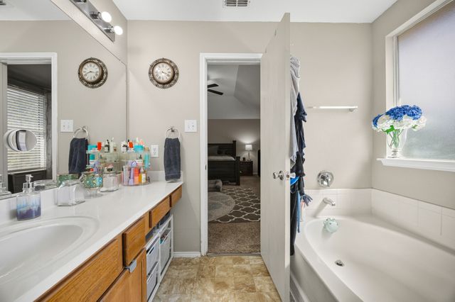 315 Highland Creek Drive, Wylie, TX 75098