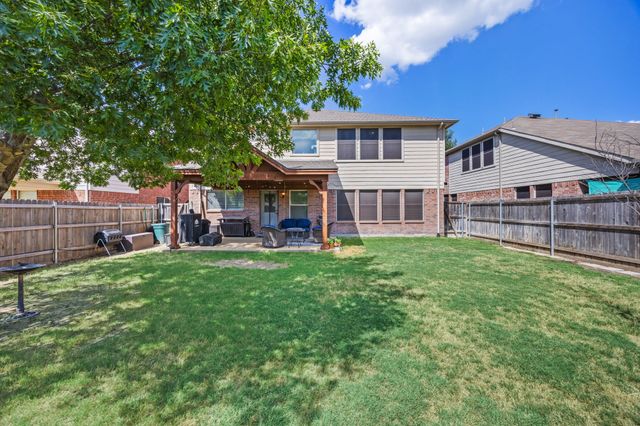 315 Highland Creek Drive, Wylie, TX 75098