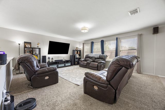 315 Highland Creek Drive, Wylie, TX 75098