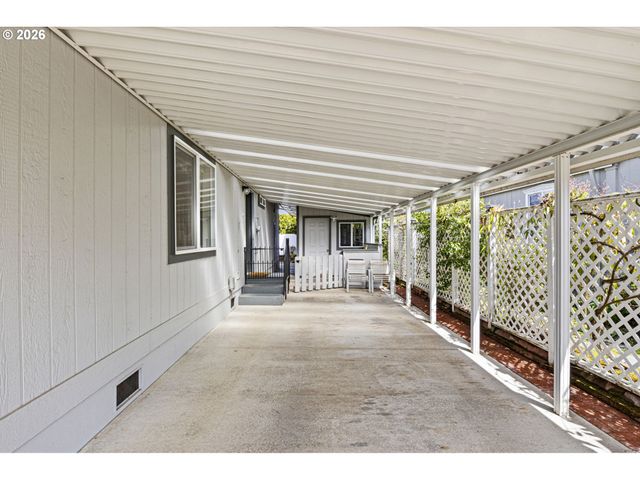 3355 N DELTA Hwy 55, Eugene, OR 97408