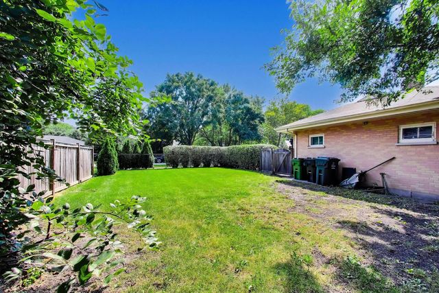 901 Park Plaine Avenue, Park Ridge, IL 60068