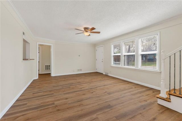 1101 NW B Street, Blue Springs, MO 64015