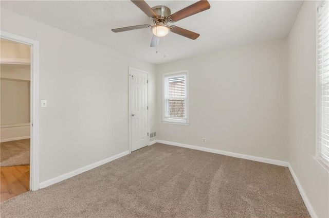 1101 NW B Street, Blue Springs, MO 64015