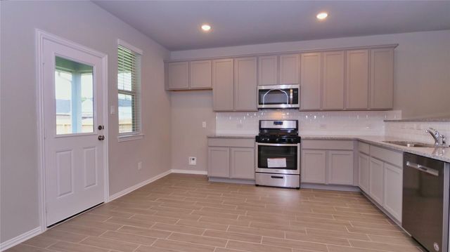 31339 Spotted Saddle Hollow, Fulshear, TX 77441