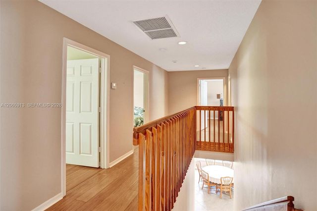 9308 NW 8th Circle, Plantation, FL 33324