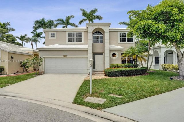 9308 NW 8th Circle, Plantation, FL 33324