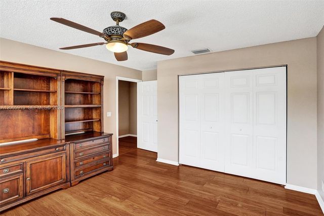 9308 NW 8th Circle, Plantation, FL 33324