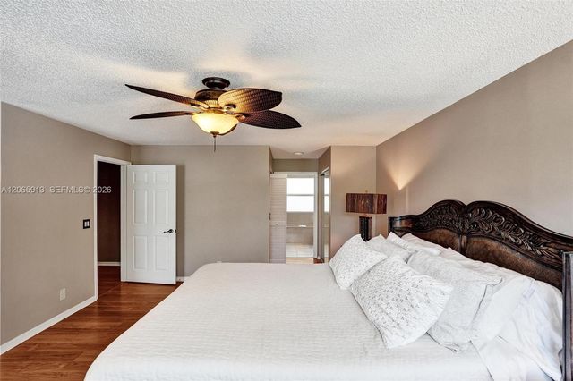 9308 NW 8th Circle, Plantation, FL 33324