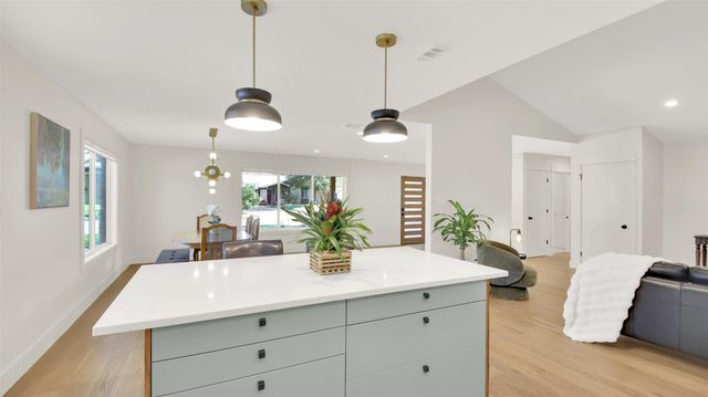 7510 Daugherty ST, Austin, TX 78757