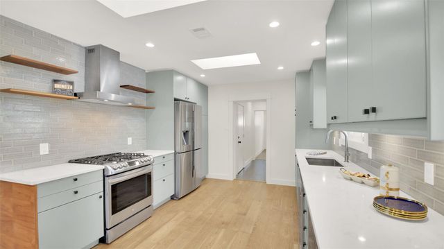 7510 Daugherty ST, Austin, TX 78757