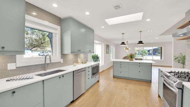 7510 Daugherty ST, Austin, TX 78757