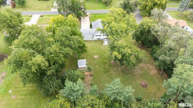 2723 DEVERON Circle, Pekin, IL 61554