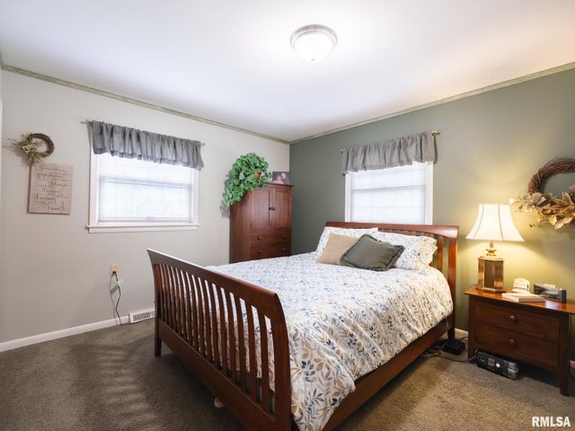 2723 DEVERON Circle, Pekin, IL 61554