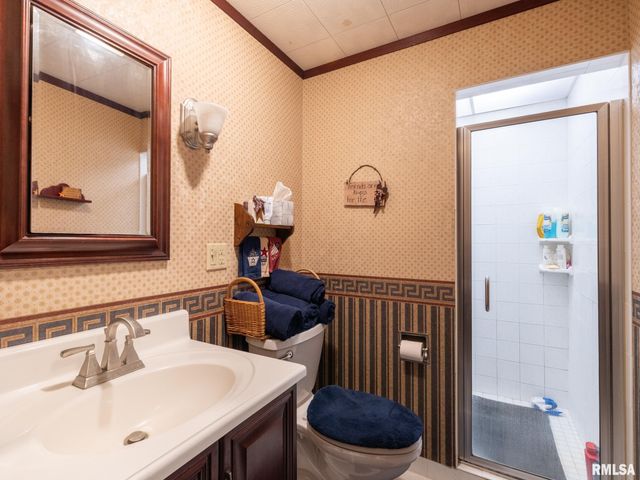 2723 DEVERON Circle, Pekin, IL 61554
