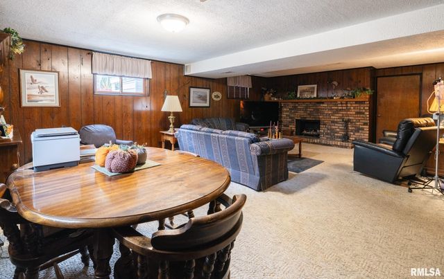 2723 DEVERON Circle, Pekin, IL 61554
