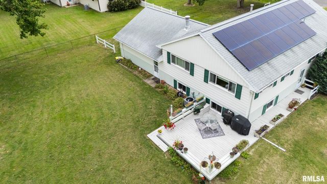 2723 DEVERON Circle, Pekin, IL 61554