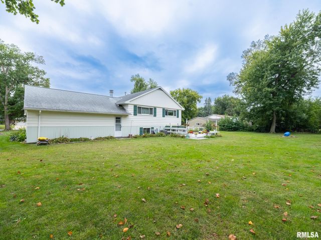 2723 DEVERON Circle, Pekin, IL 61554