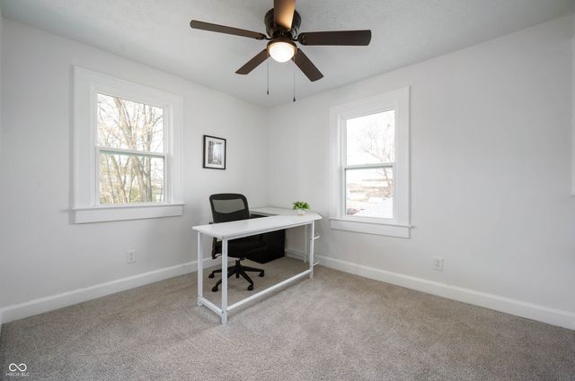 62 N 13th Avenue, Beech Grove, IN 46107