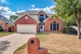 3902 Amy Court, Arlington, TX 76016