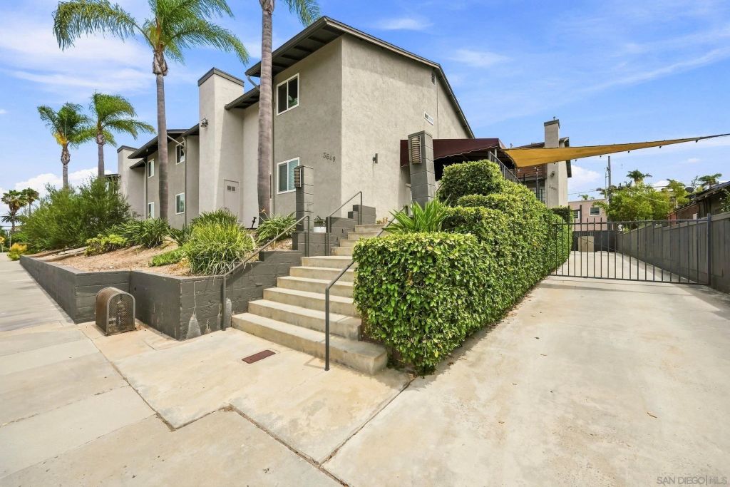 3649 Louisiana 104, San Diego, CA 92104